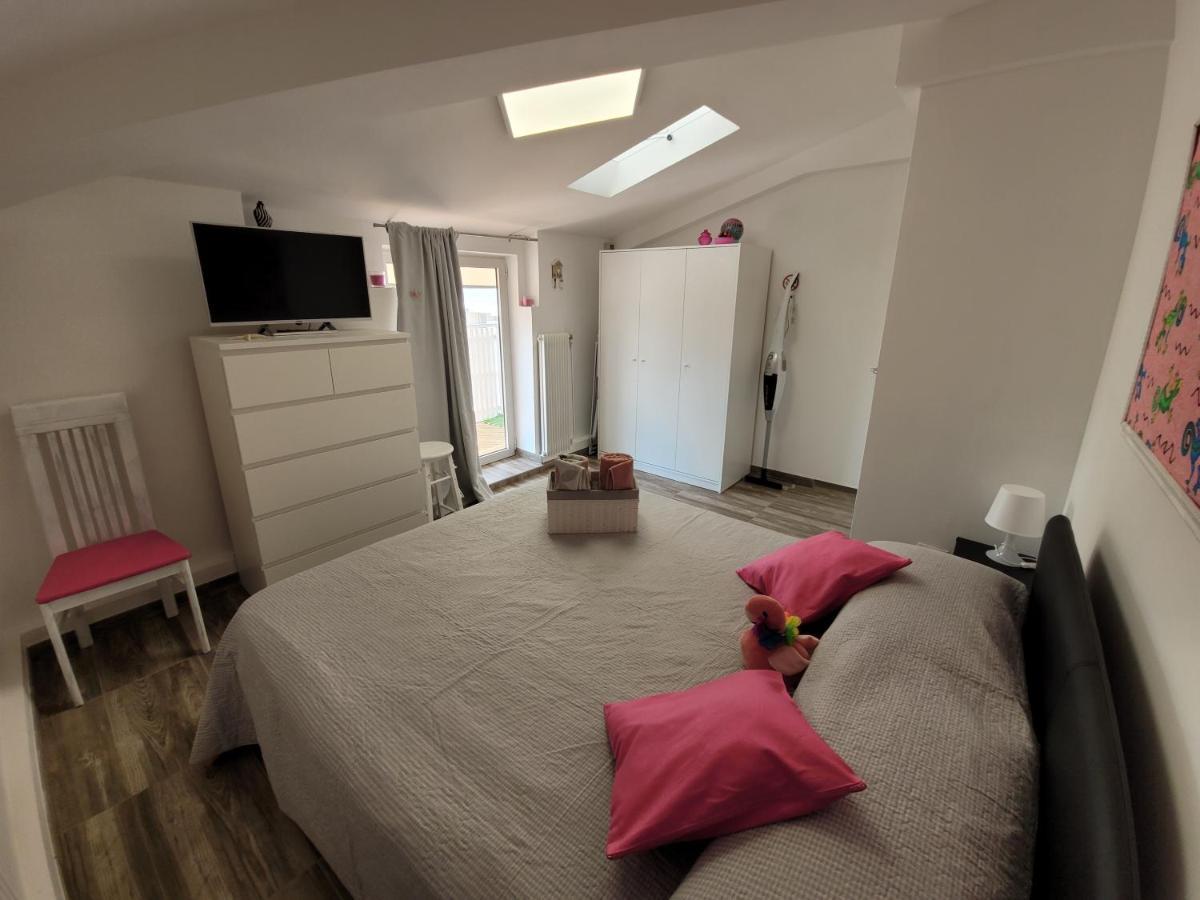 Villa Sonia Apartment & Rooms لينانو سابيادورو المظهر الخارجي الصورة