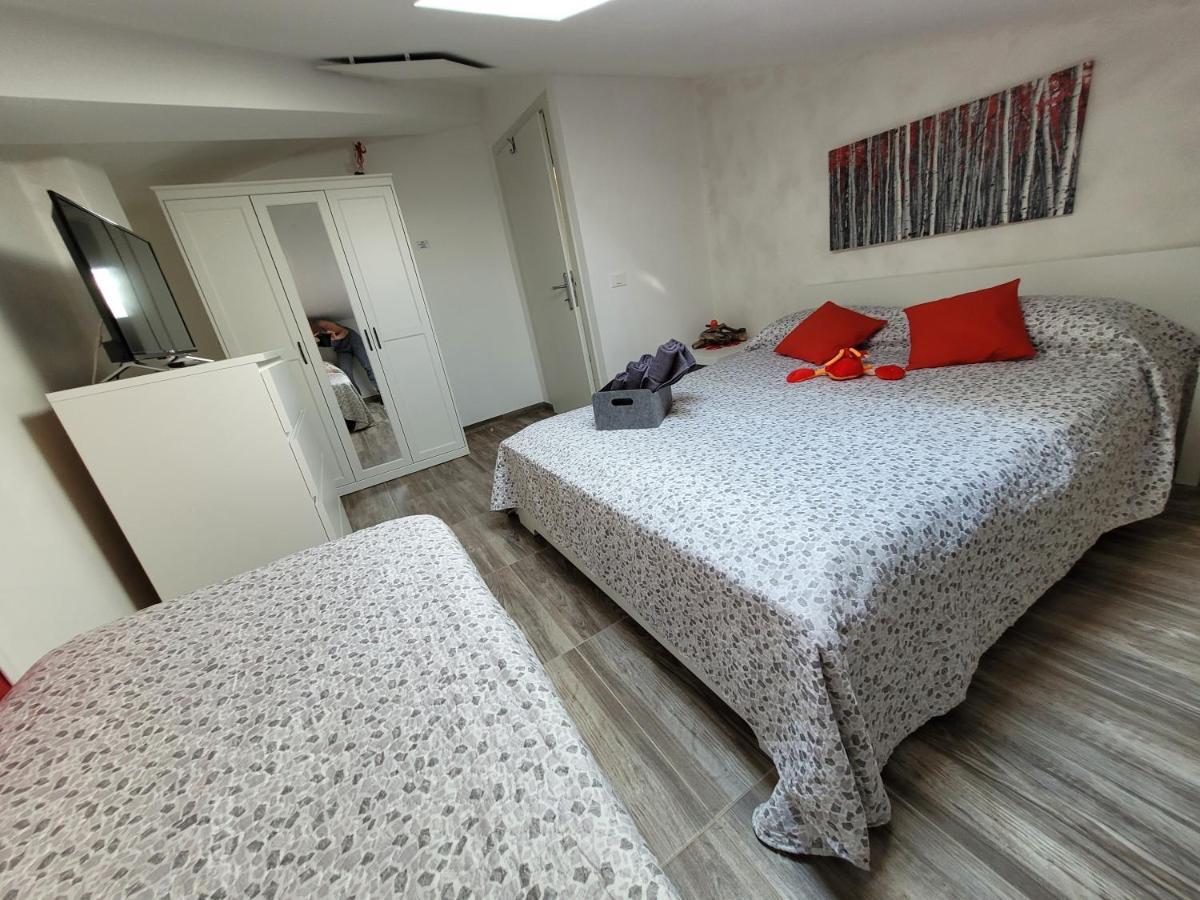 Villa Sonia Apartment & Rooms لينانو سابيادورو المظهر الخارجي الصورة