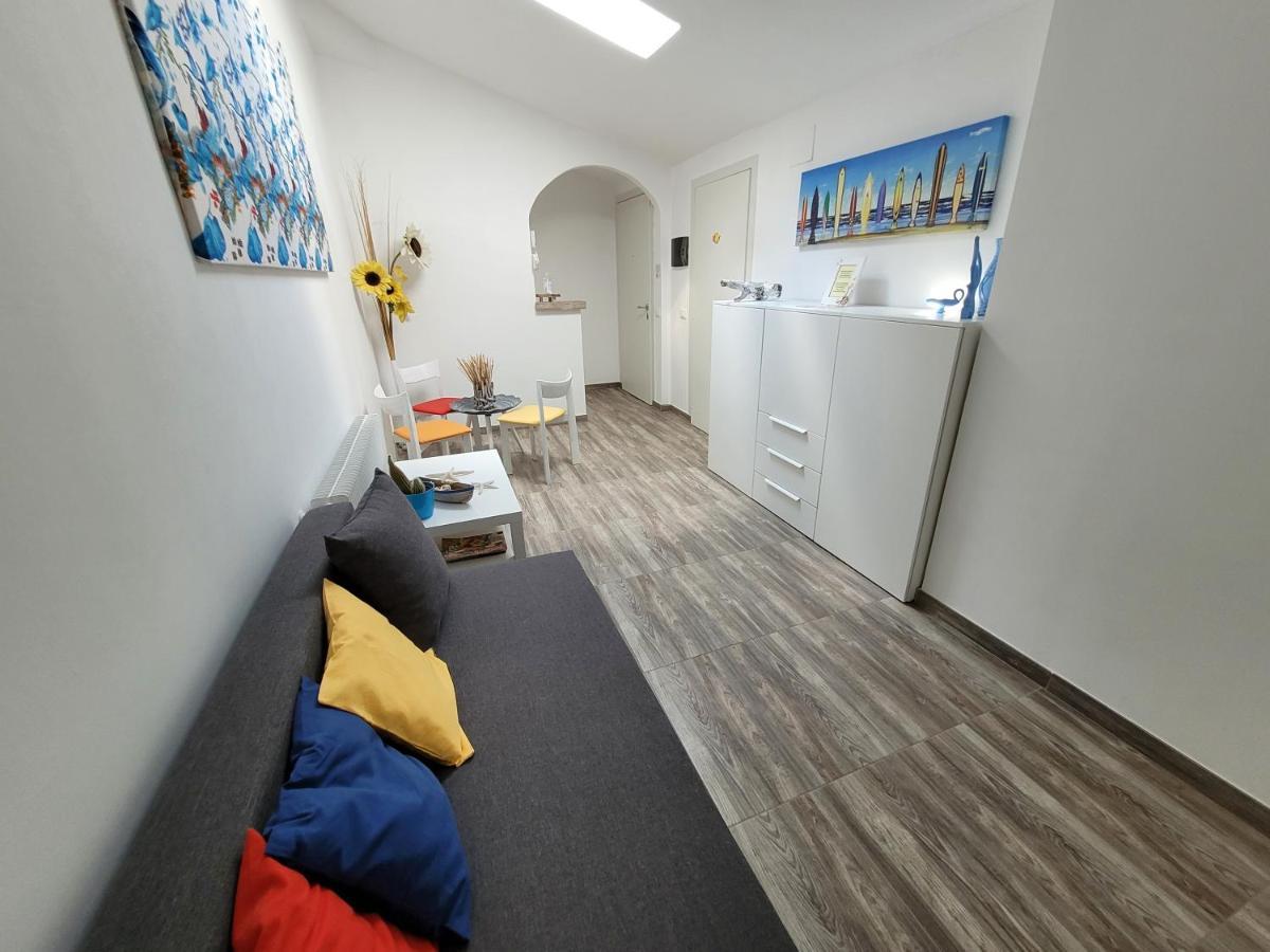 Villa Sonia Apartment & Rooms لينانو سابيادورو المظهر الخارجي الصورة