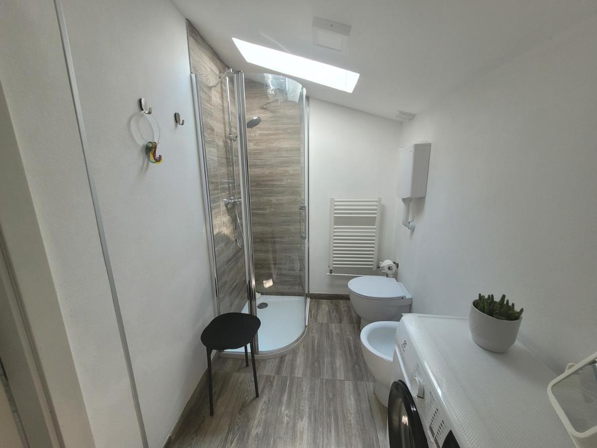 Villa Sonia Apartment & Rooms لينانو سابيادورو المظهر الخارجي الصورة
